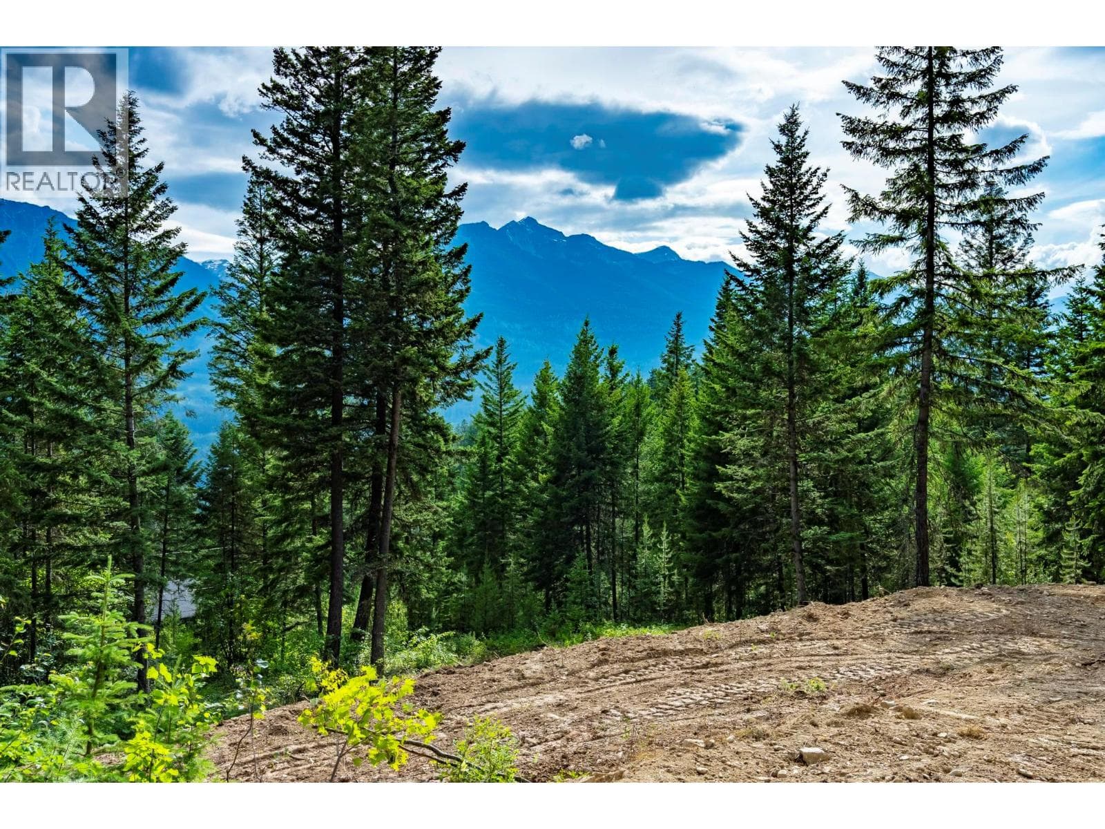 Lot 31 COUGAR Drive — Golden, British Columbia - Main photo