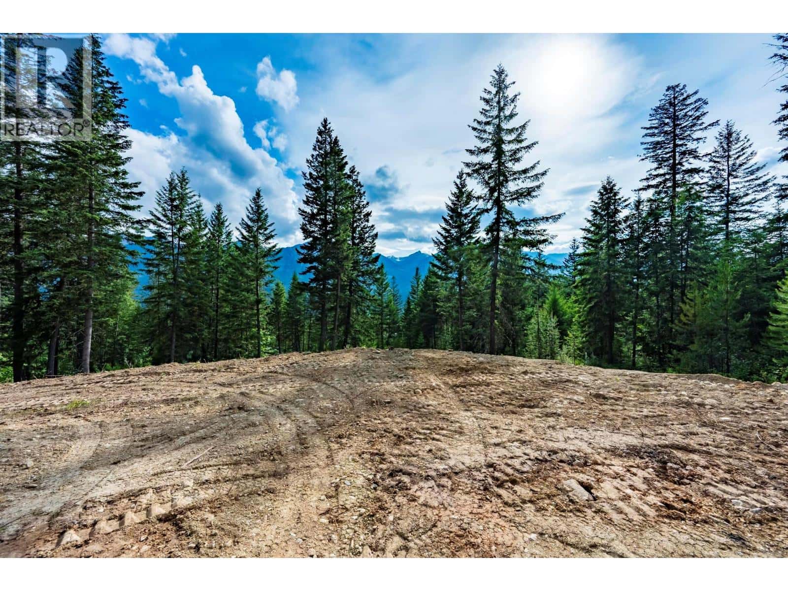 Lot 31 COUGAR Drive — Golden, British Columbia - Photo 4 of 26