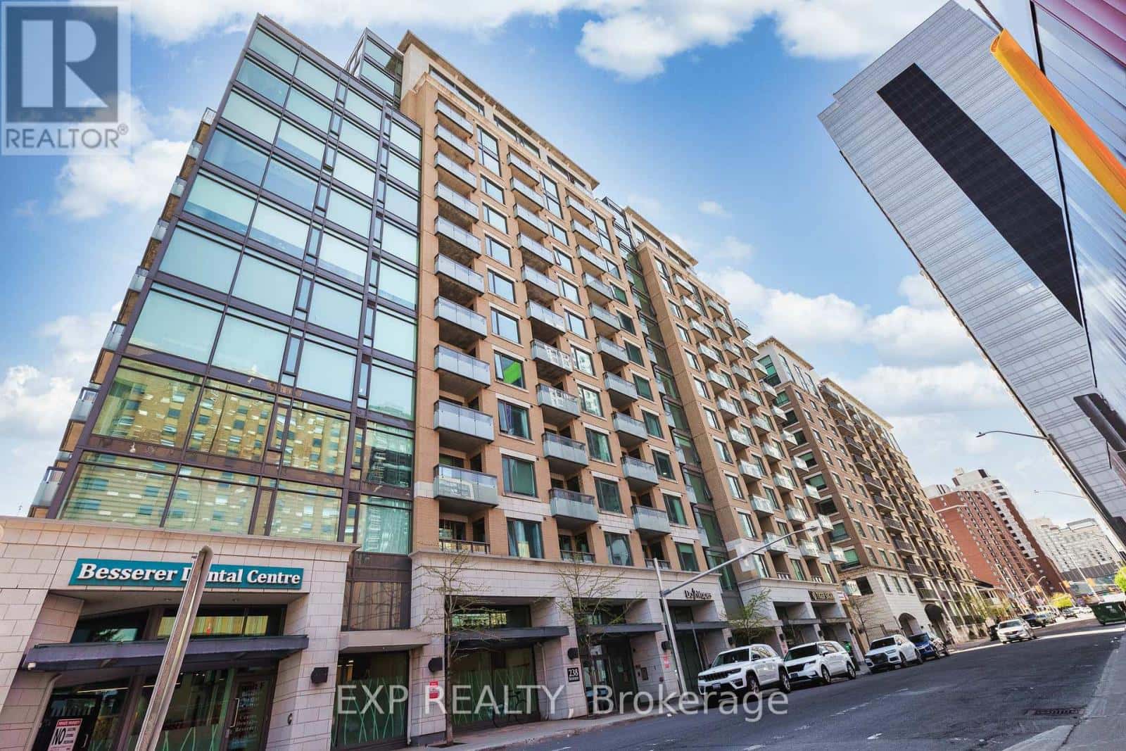 612 - 238 BESSERER STREET — Ottawa, Ontario - Photo 3 of 34