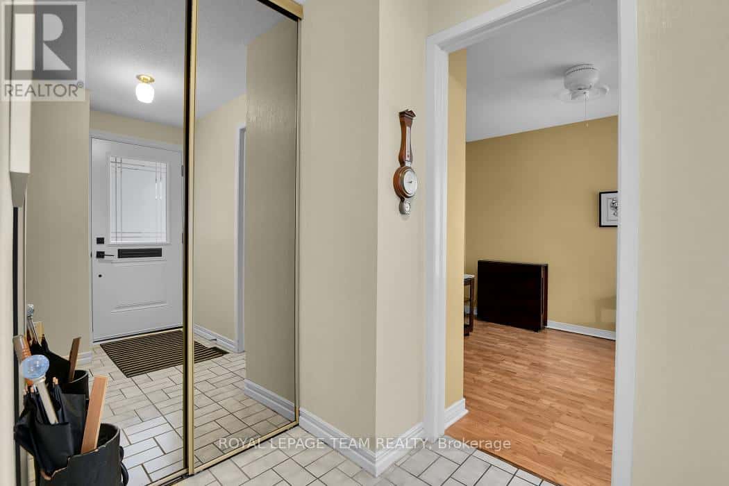 1137 AMBLESIDE DRIVE — Ottawa, Ontario - Photo 5 of 45