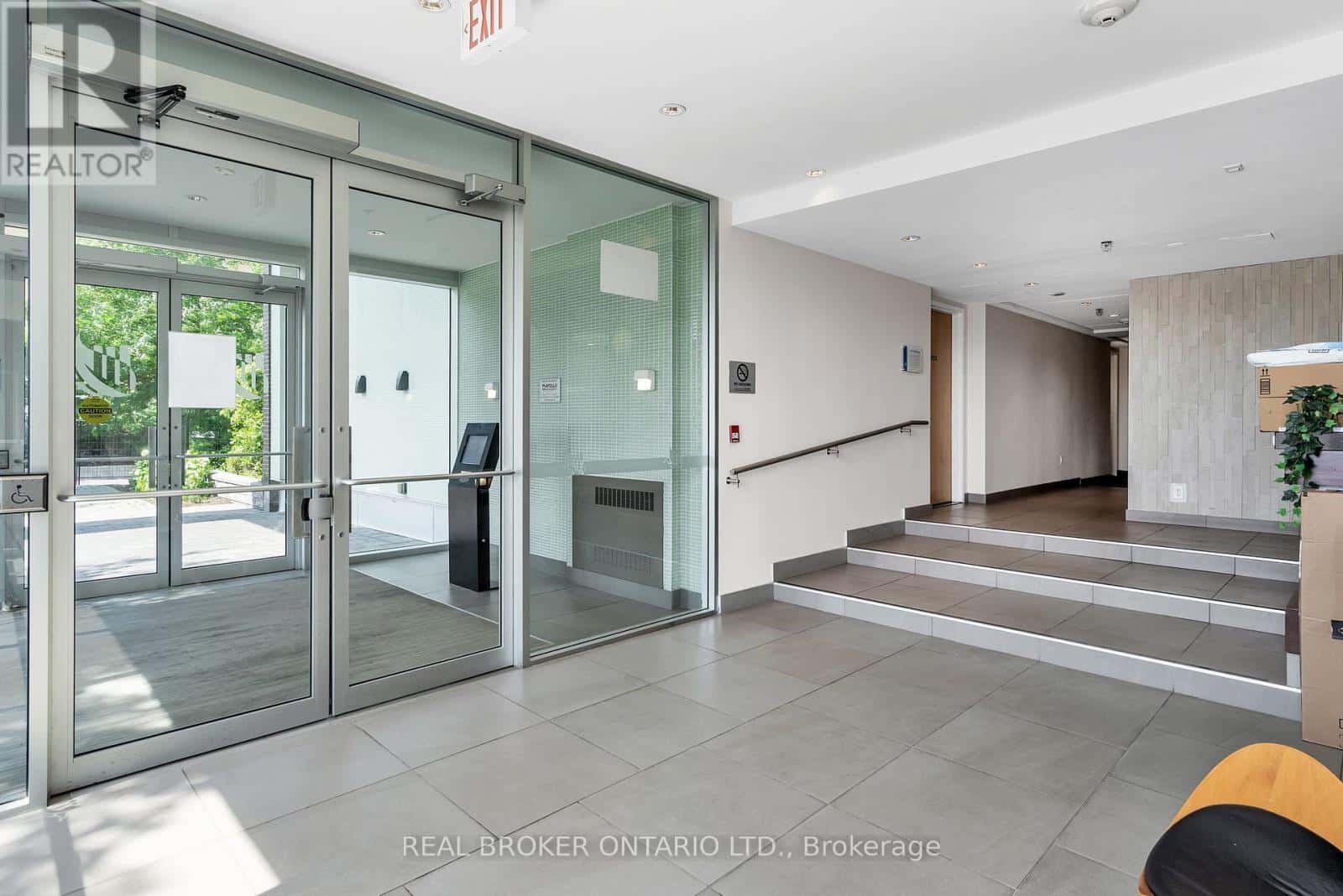 318 - 300B LETT STREET — Ottawa, Ontario - Photo 3 of 41