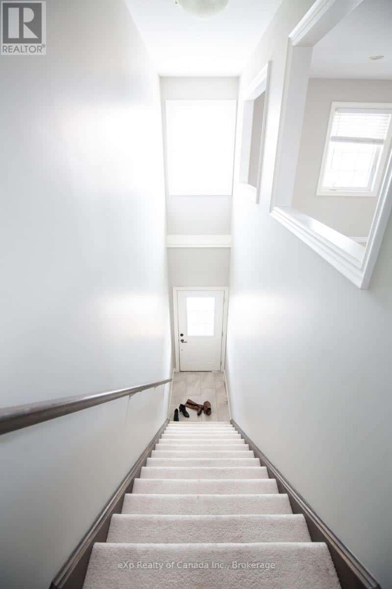 72 - 3320 MEADOWGATE BOULEVARD — London South (South U), Ontario - Photo 3 of 25