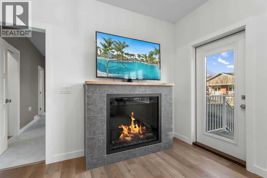 4930 Beardsley Avenue — Lacombe, Alberta - Photo 4 of 29