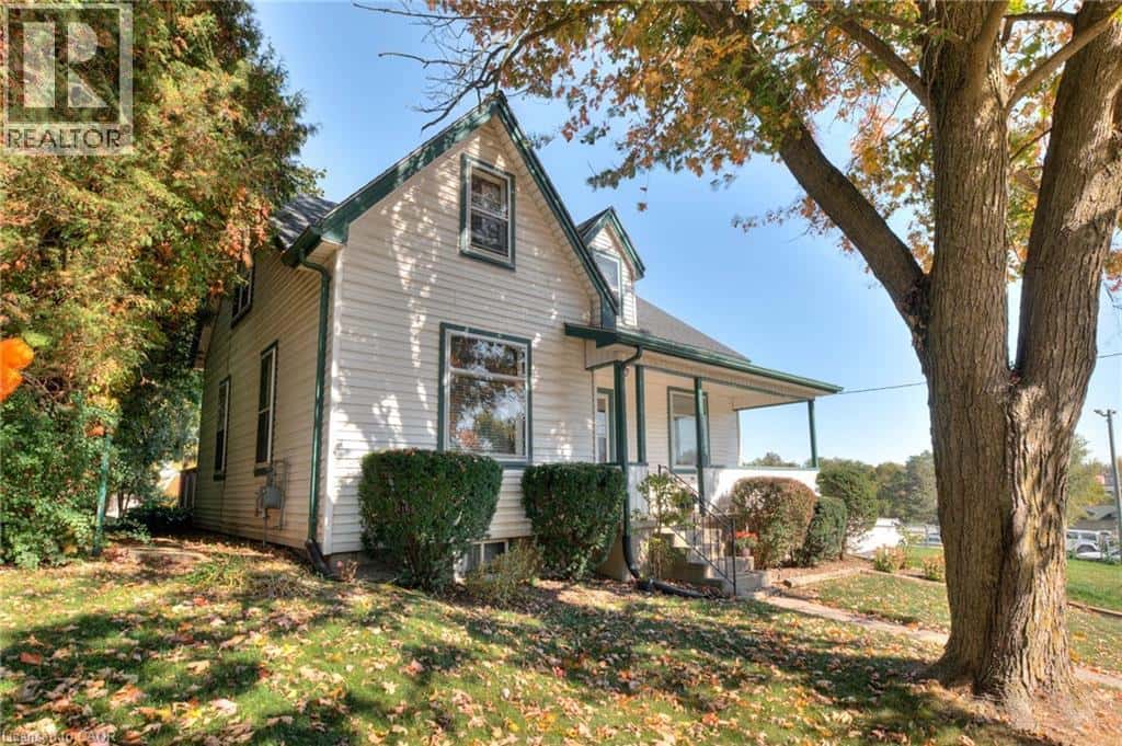 21 HURON Road — Mitchell, Ontario - Photo 5 of 42