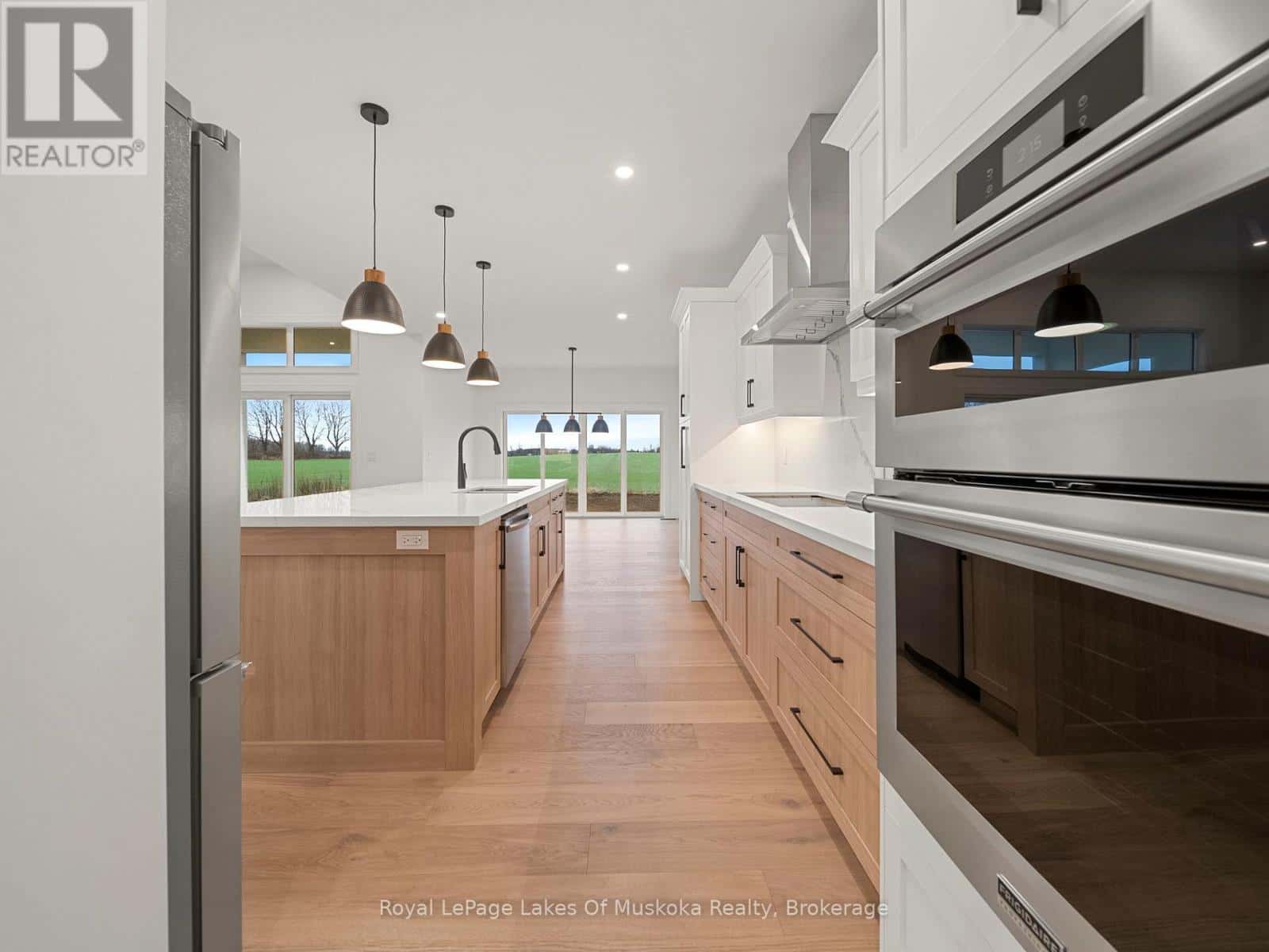 23 HENRY BALL COURT — Oro-Medonte (Warminister), Ontario - Photo 5 of 11