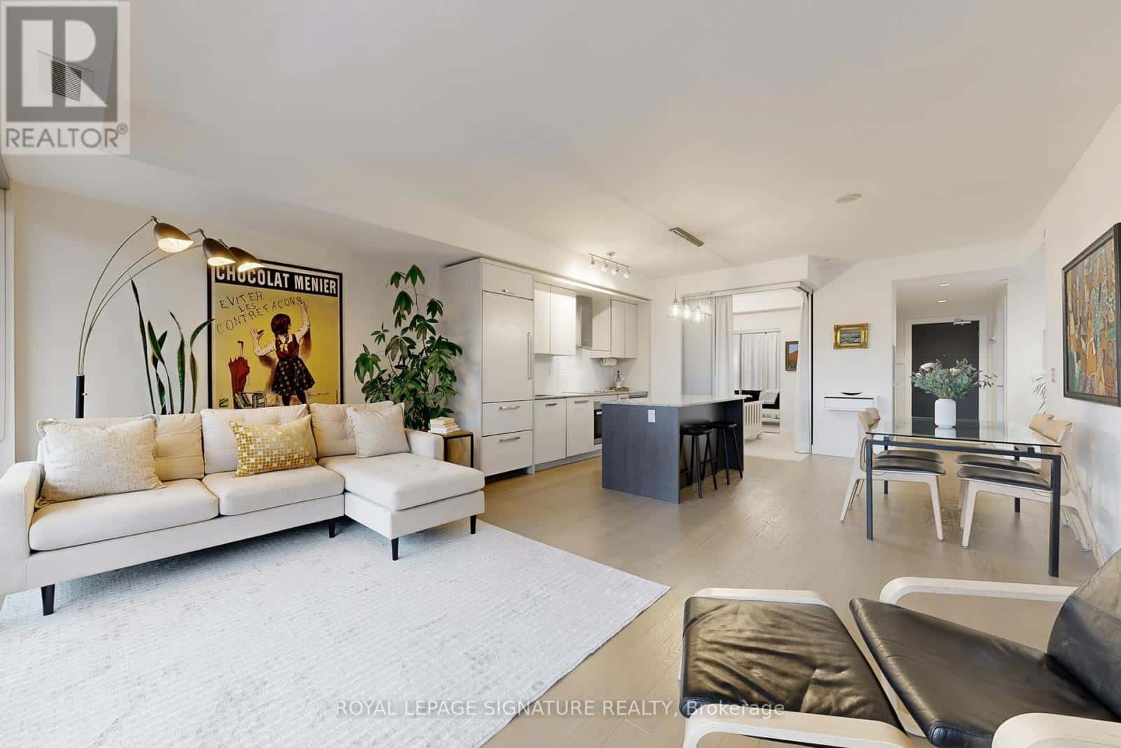 415 - 3018 YONGE STREET — Toronto (Lawrence Park South), Ontario - Photo 5 of 44