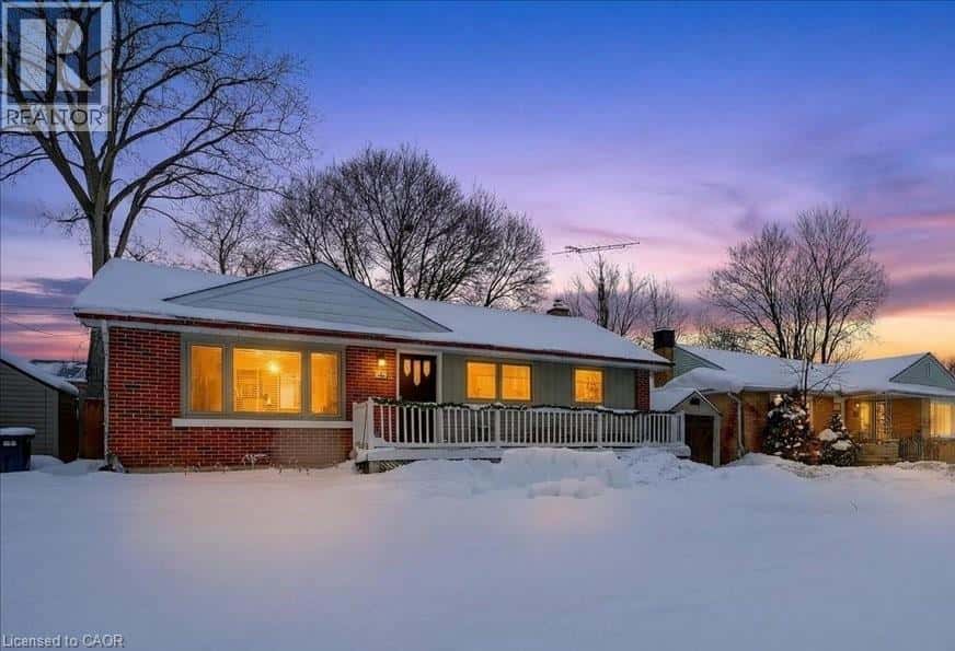 83 ELGIN Crescent — Waterloo, Ontario - Photo 2 of 50