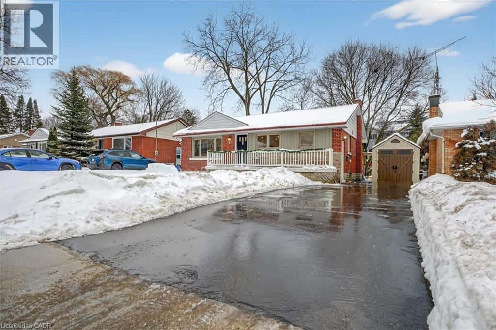 83 ELGIN Crescent — Waterloo, Ontario - Photo 3 of 50