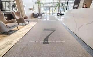 117 - 4800 HIGHWAY 7 — Vaughan (East Woodbridge), Ontario - Photo 4 of 44