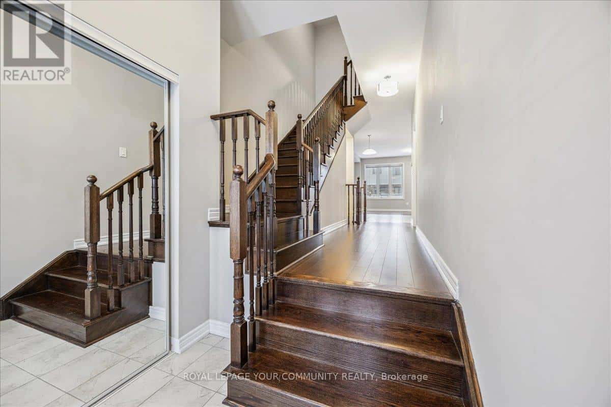 53 CLIFFORD CRESCENT — New Tecumseth (Tottenham), Ontario - Photo 5 of 31