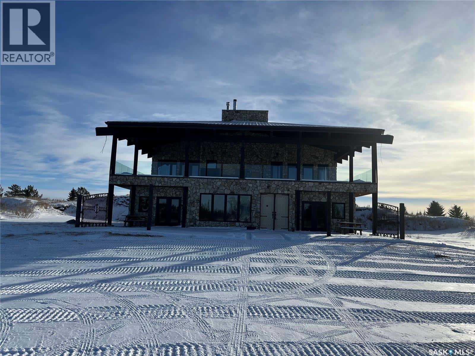 RM of Lumsden Acreage Regina Beach Area — Lumsden Rm No. 189, Saskatchewan - Photo 2 of 49
