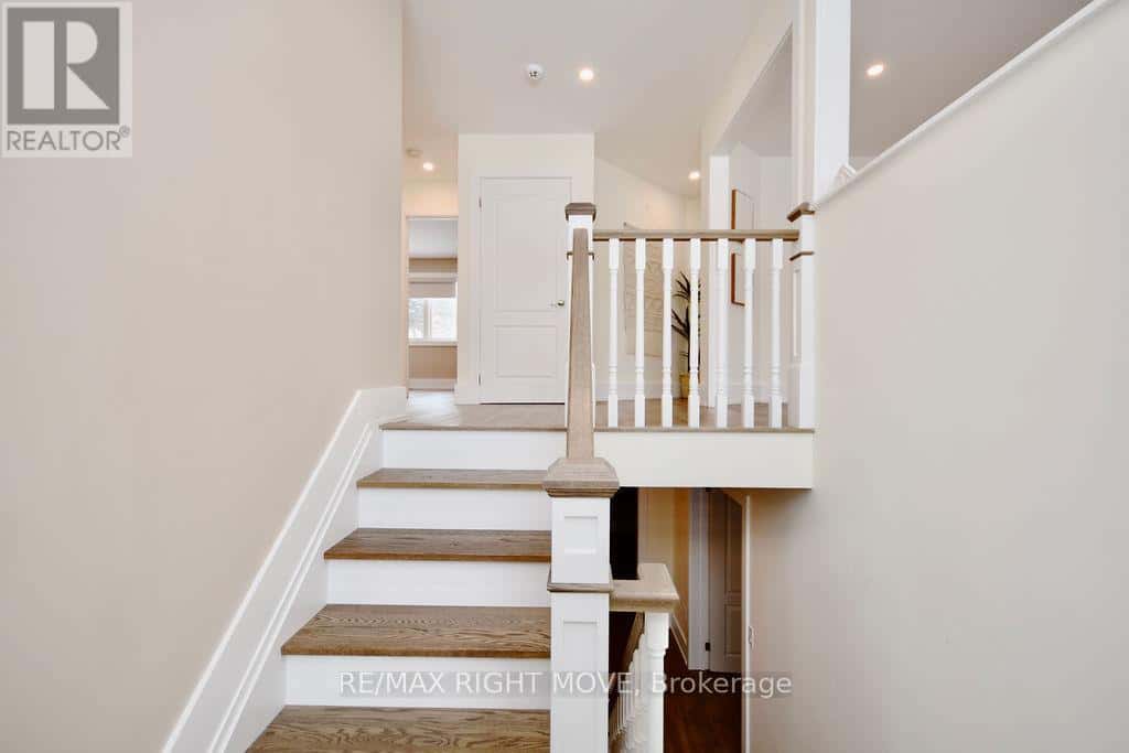 1348 HAWK RIDGE CRESCENT — Severn, Ontario - Photo 3 of 33