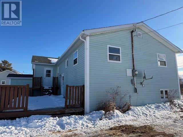 601 Jr Smallwood Boulevard — Gambo, Newfoundland & Labrador - Photo 4 of 27