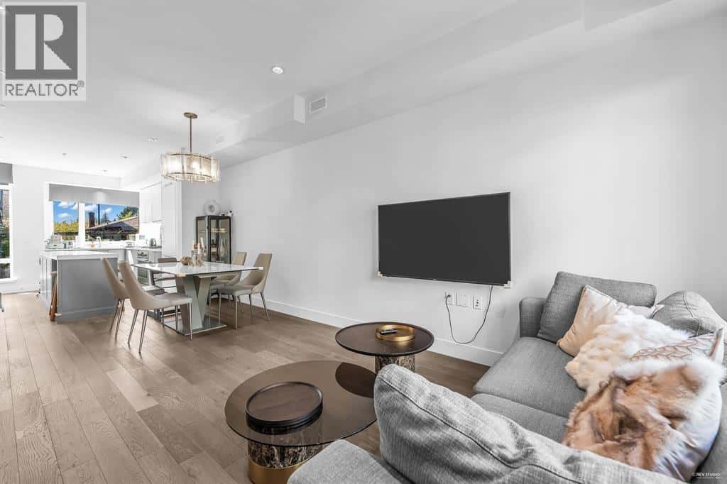 7623 YUKON STREET — Vancouver, British Columbia - Photo 4 of 34