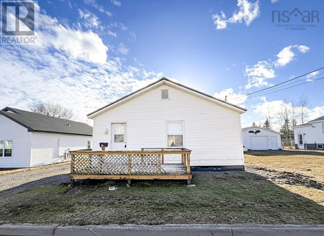 3538 Bay Avenue — New Waterford, Nova Scotia - Main photo