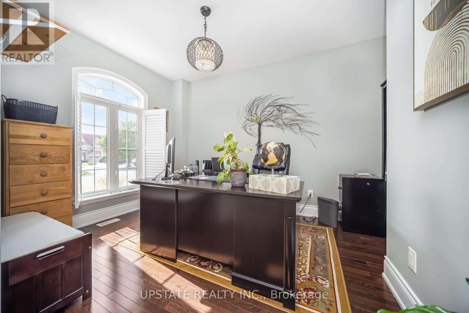 105 ROYAL WEST DRIVE — Brampton (Credit Valley), Ontario - Photo 4 of 43