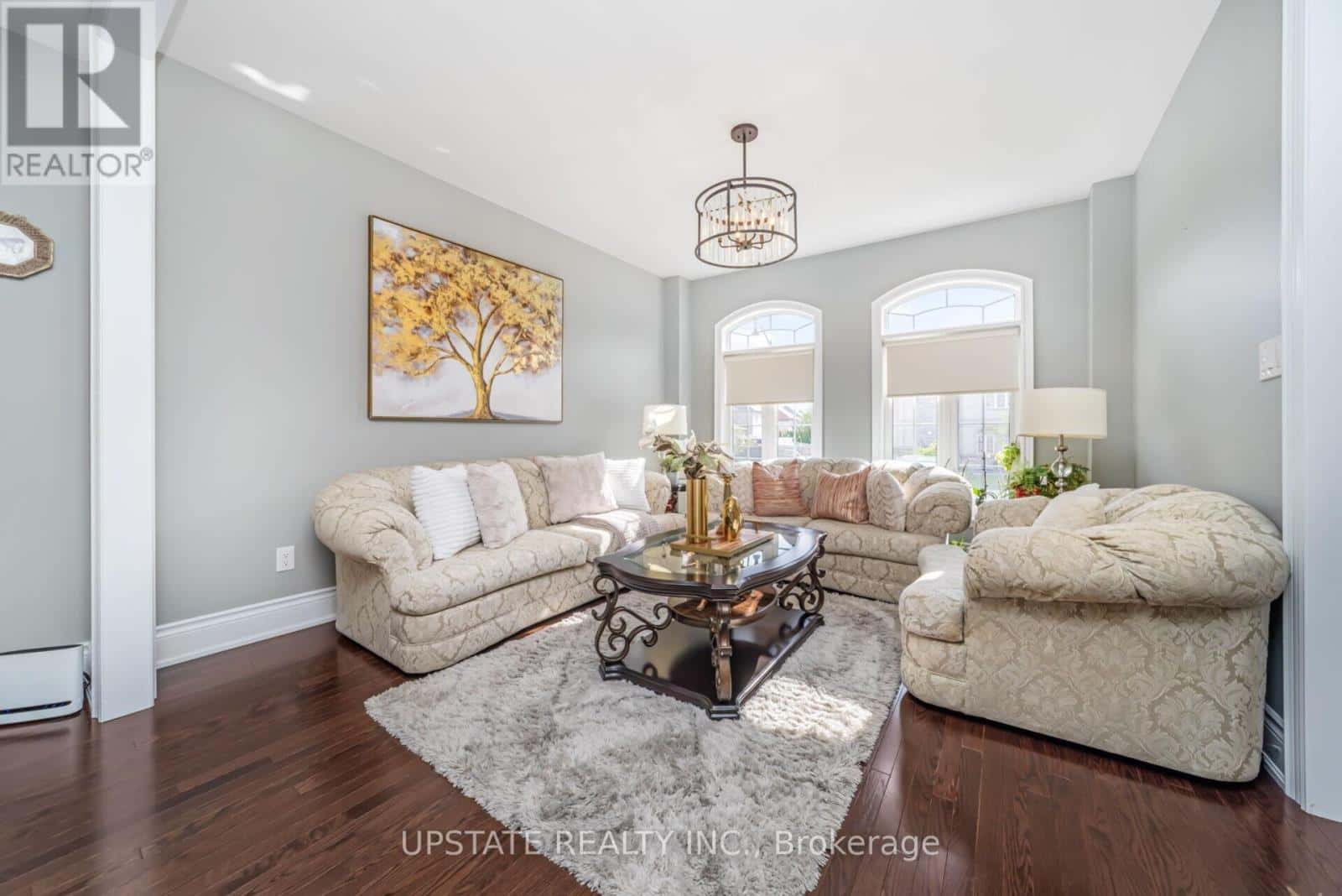 105 ROYAL WEST DRIVE — Brampton (Credit Valley), Ontario - Photo 5 of 43