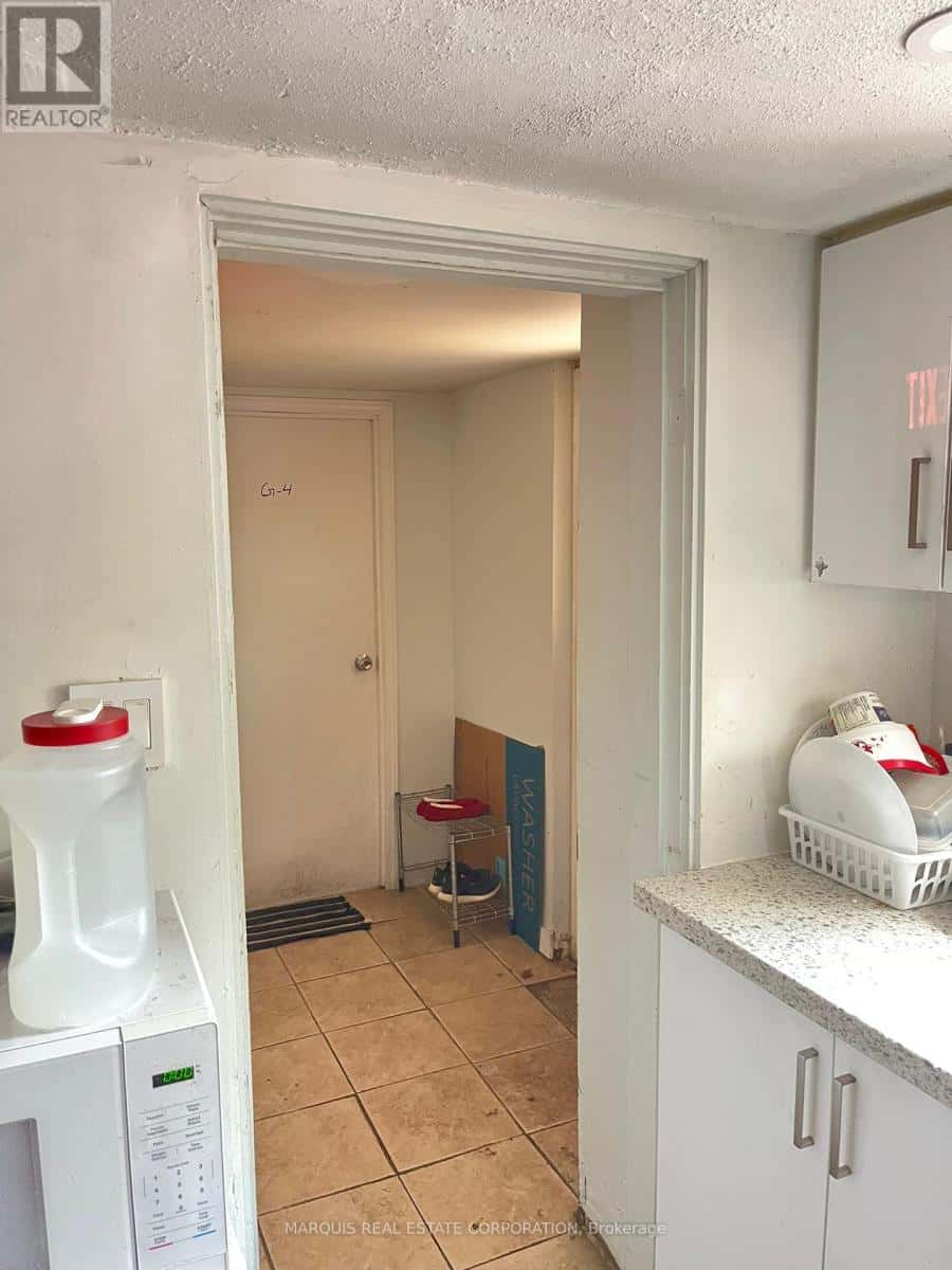 14 CARDELL AVENUE — Toronto (Humberlea-Pelmo Park), Ontario - Photo 3 of 23