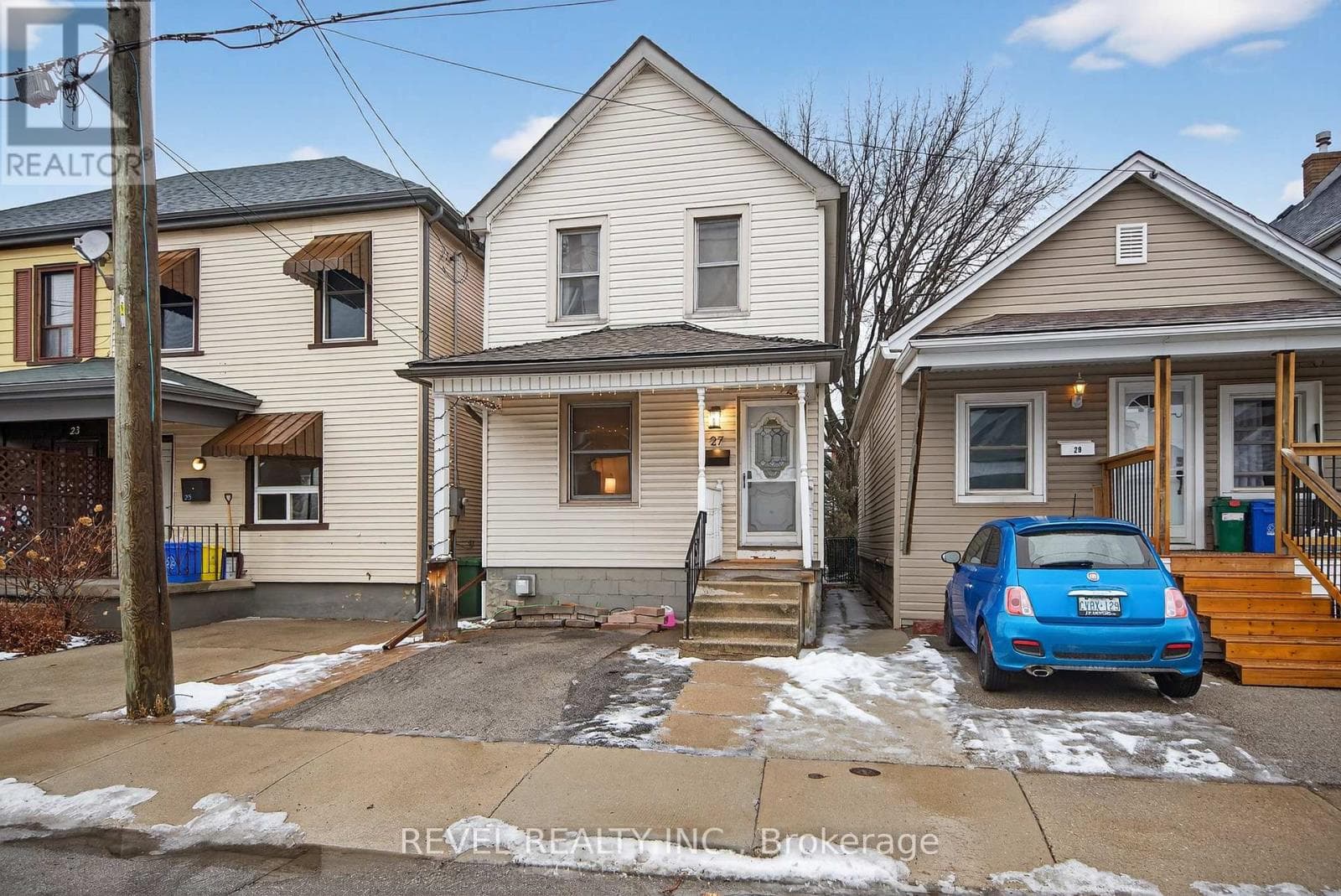 27 MAYFLOWER AVENUE — Hamilton (Crown Point), Ontario - Main photo