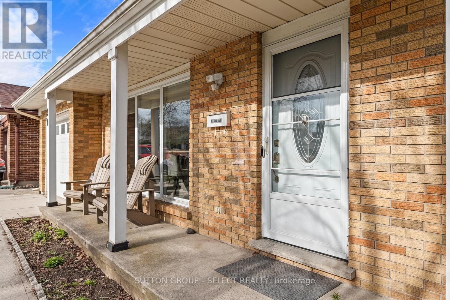 20 LOCHERN ROAD — London South (South T), Ontario - Main photo