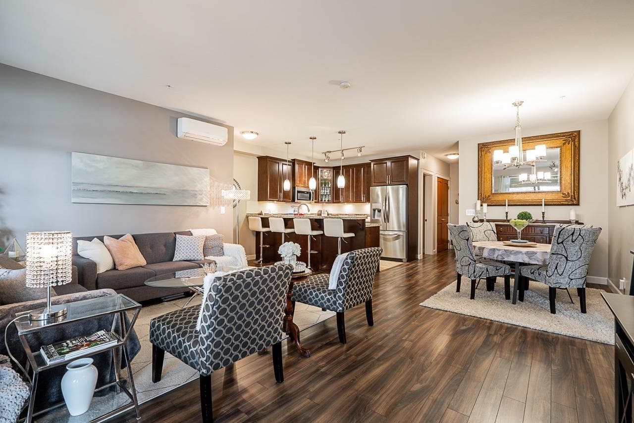 B323 8218 207A STREET — Langley, British Columbia - Main photo