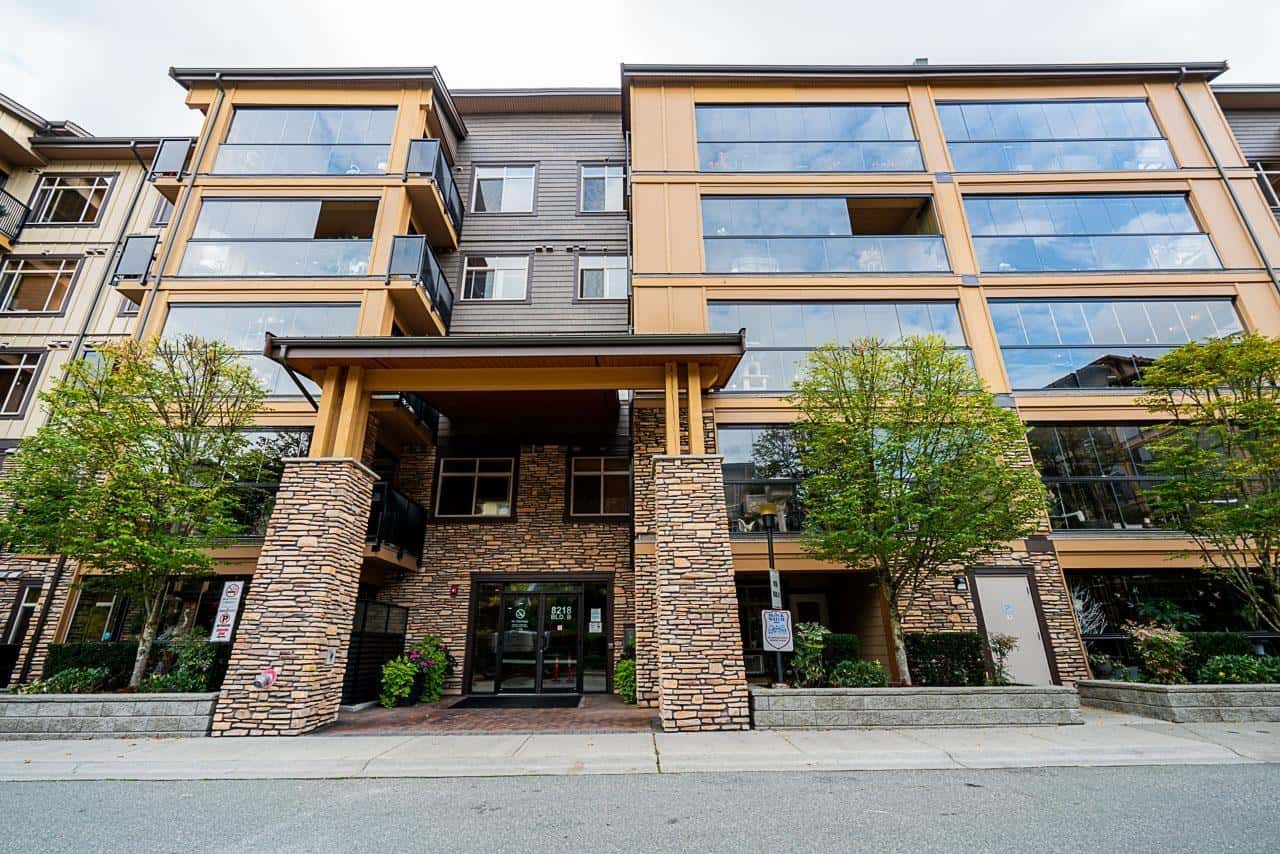 B323 8218 207A STREET — Langley, British Columbia - Photo 3 of 33