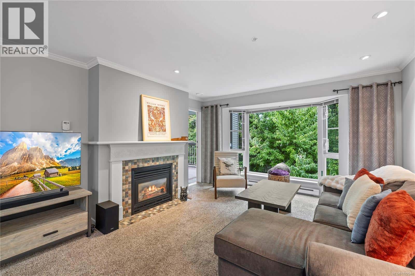 307 5620 Edgewater Lane — Nanaimo, British Columbia - Photo 5 of 45