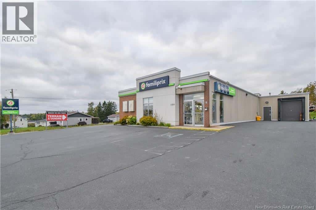 1351 des Fondateurs Street — Paquetville, New Brunswick - Photo 2 of 37