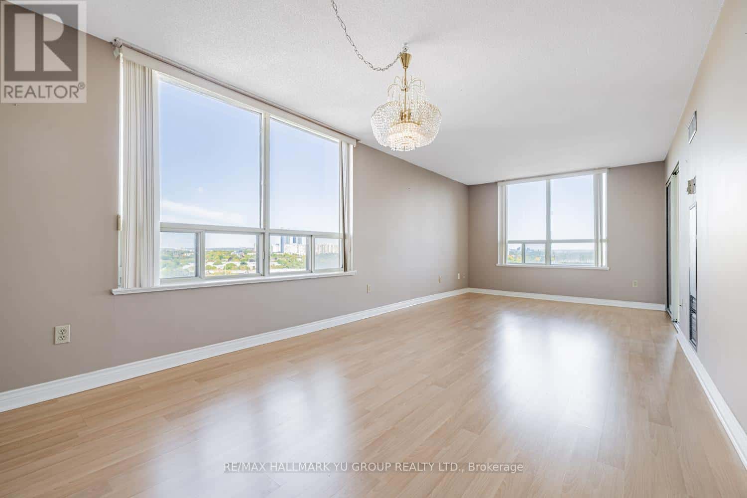 1203 - 7 TOWNSGATE DRIVE — Vaughan (Crestwood-Springfarm-Yorkhill), Ontario - Photo 3 of 49