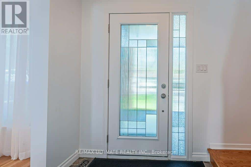 23 MORROW DRIVE — New Tecumseth (Alliston), Ontario - Photo 3 of 33