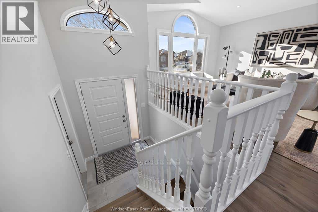 2978 CONSERVATION DRIVE — Windsor, Ontario - Photo 3 of 30