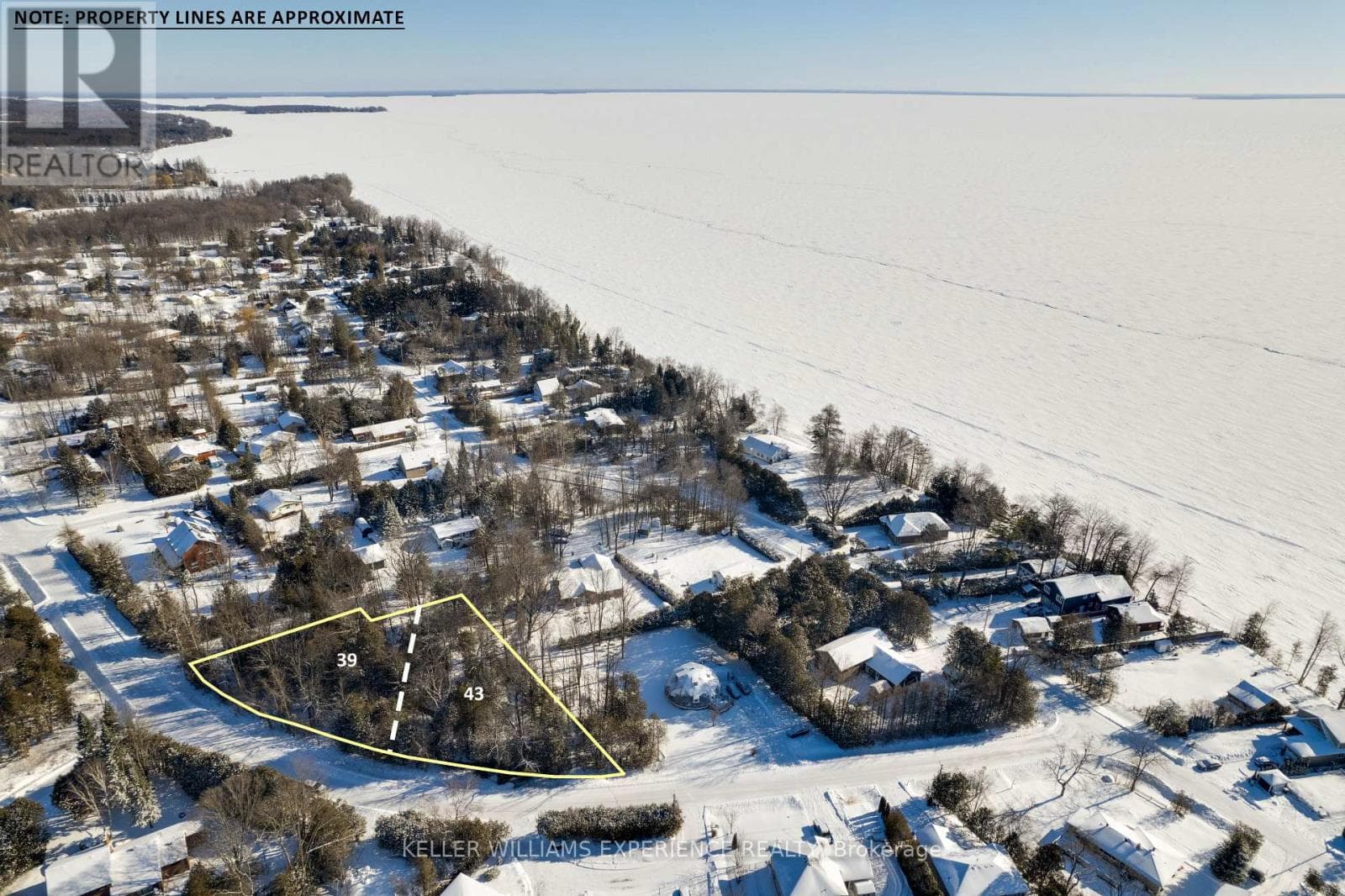 39 & 43 CAMPBELL AVENUE — Oro-Medonte (Hawkestone), Ontario - Main photo