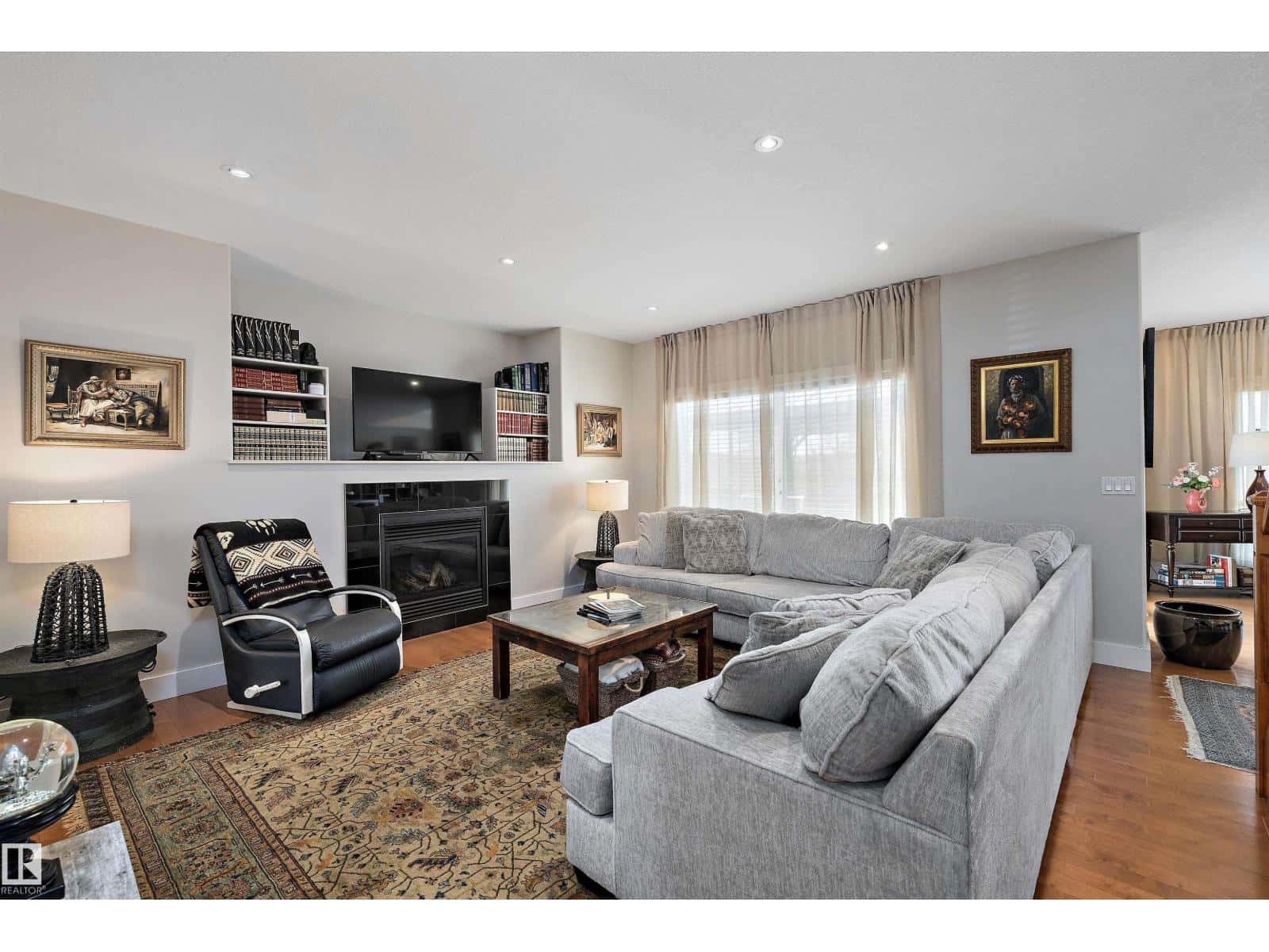 1644 HECTOR RD NW — Edmonton, Alberta - Photo 5 of 72