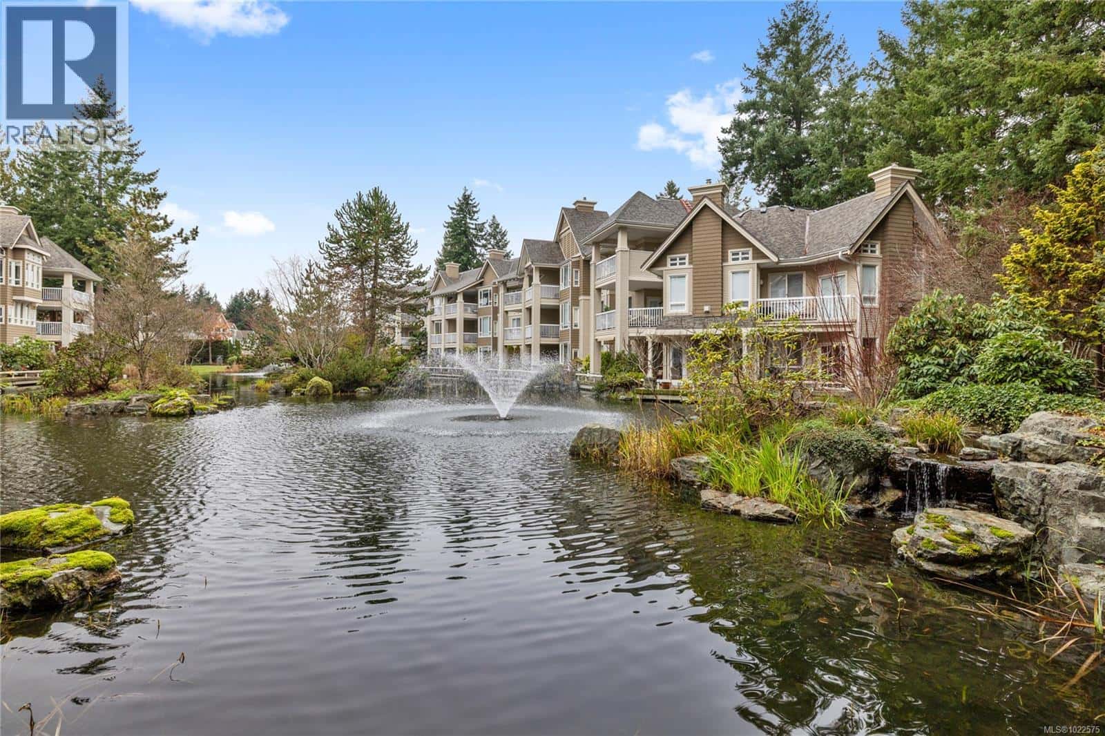 104 5685 Edgewater Lane — Nanaimo, British Columbia - Photo 3 of 54