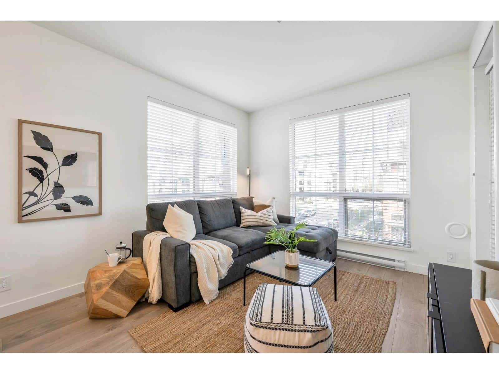 A304 20018 83A AVENUE — Langley, British Columbia - Photo 3 of 32