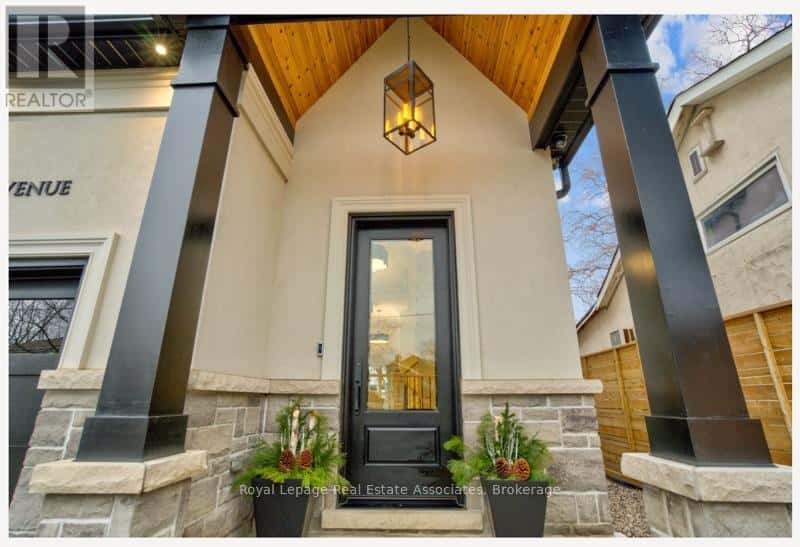 1042 MEREDITH AVENUE — Mississauga (Lakeview), Ontario - Photo 2 of 45