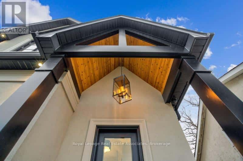 1042 MEREDITH AVENUE — Mississauga (Lakeview), Ontario - Photo 3 of 45