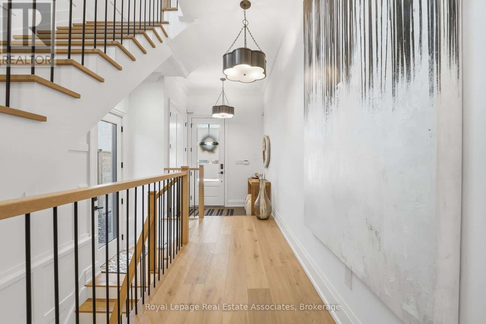 1042 MEREDITH AVENUE — Mississauga (Lakeview), Ontario - Photo 5 of 45