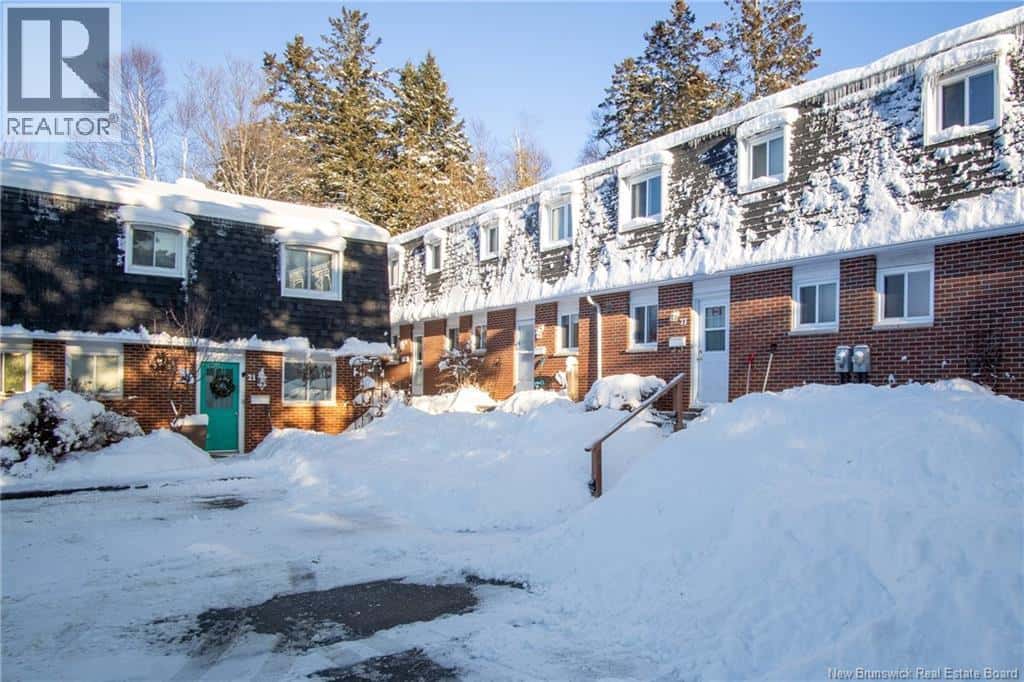 23 PARKDALE Avenue — Rothesay, New Brunswick - Photo 2 of 30