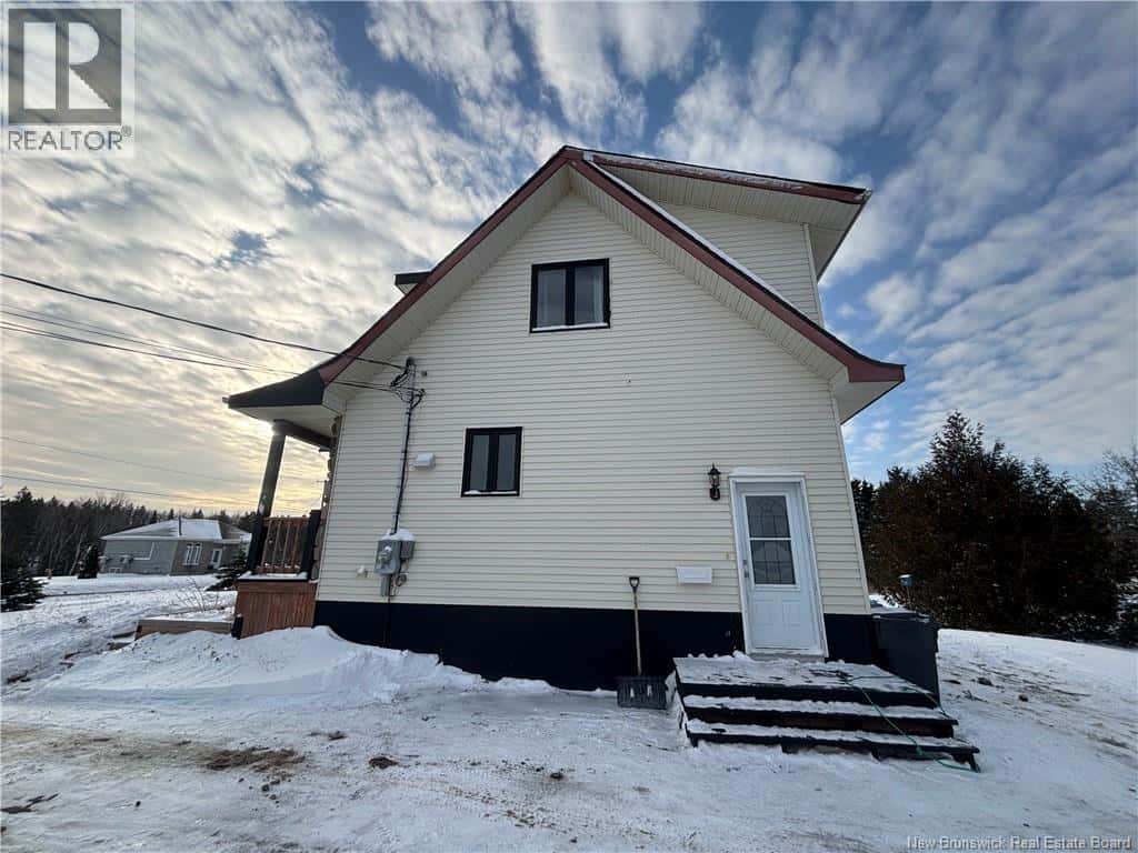162 Rue Cormier — Petit-Rocher, New Brunswick - Photo 5 of 46