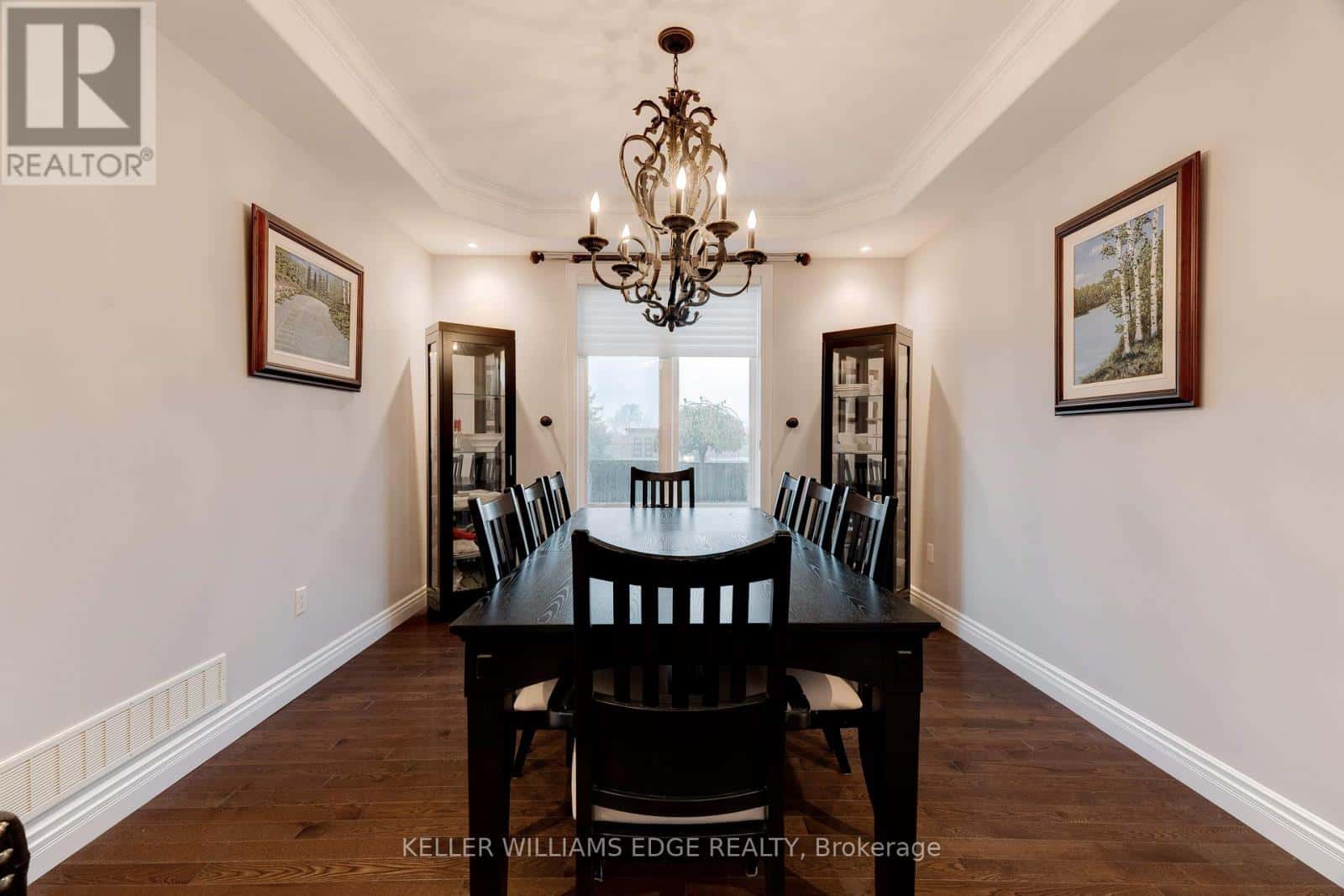 8036 SHERIDAN COURT — Grimsby (Grimsby Escarpment), Ontario - Photo 5 of 44