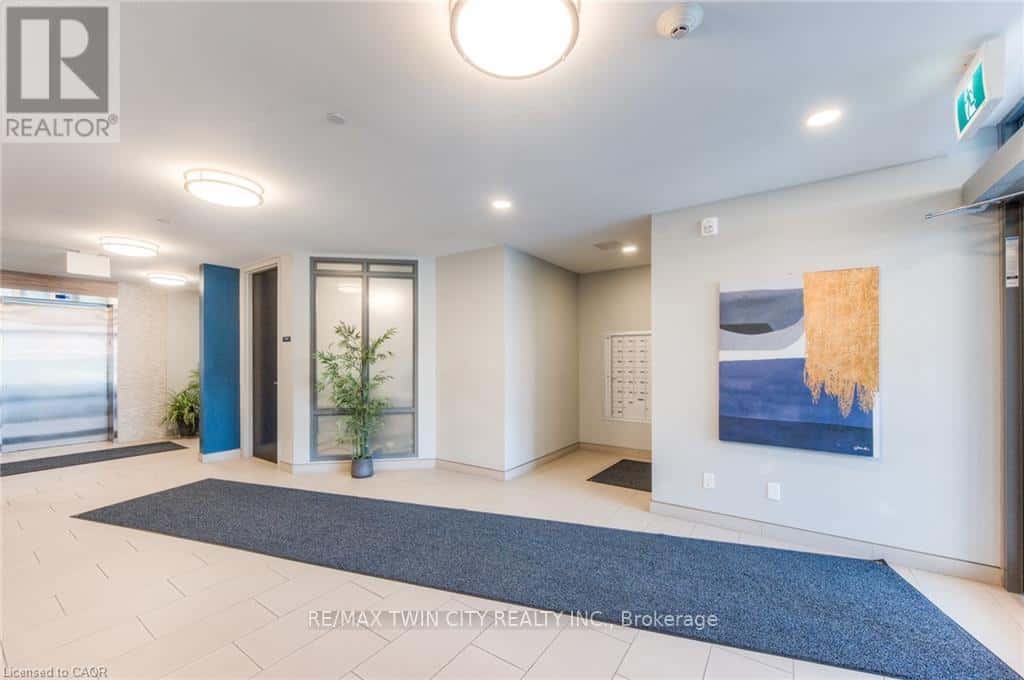 317 - 399 QUEEN STREET S — Kitchener, Ontario - Photo 2 of 36