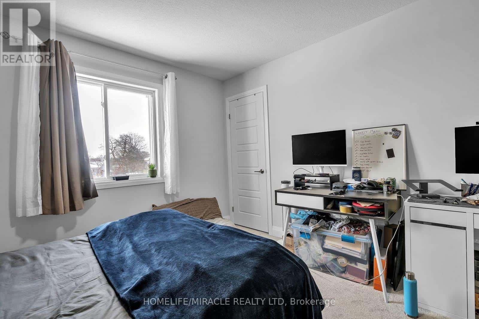 121 MARCONI COURT — London East (East I), Ontario - Photo 4 of 28