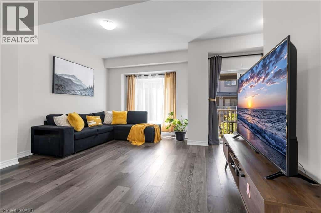 19 PICARDY Drive Unit# 15 — Stoney Creek, Ontario - Photo 5 of 25