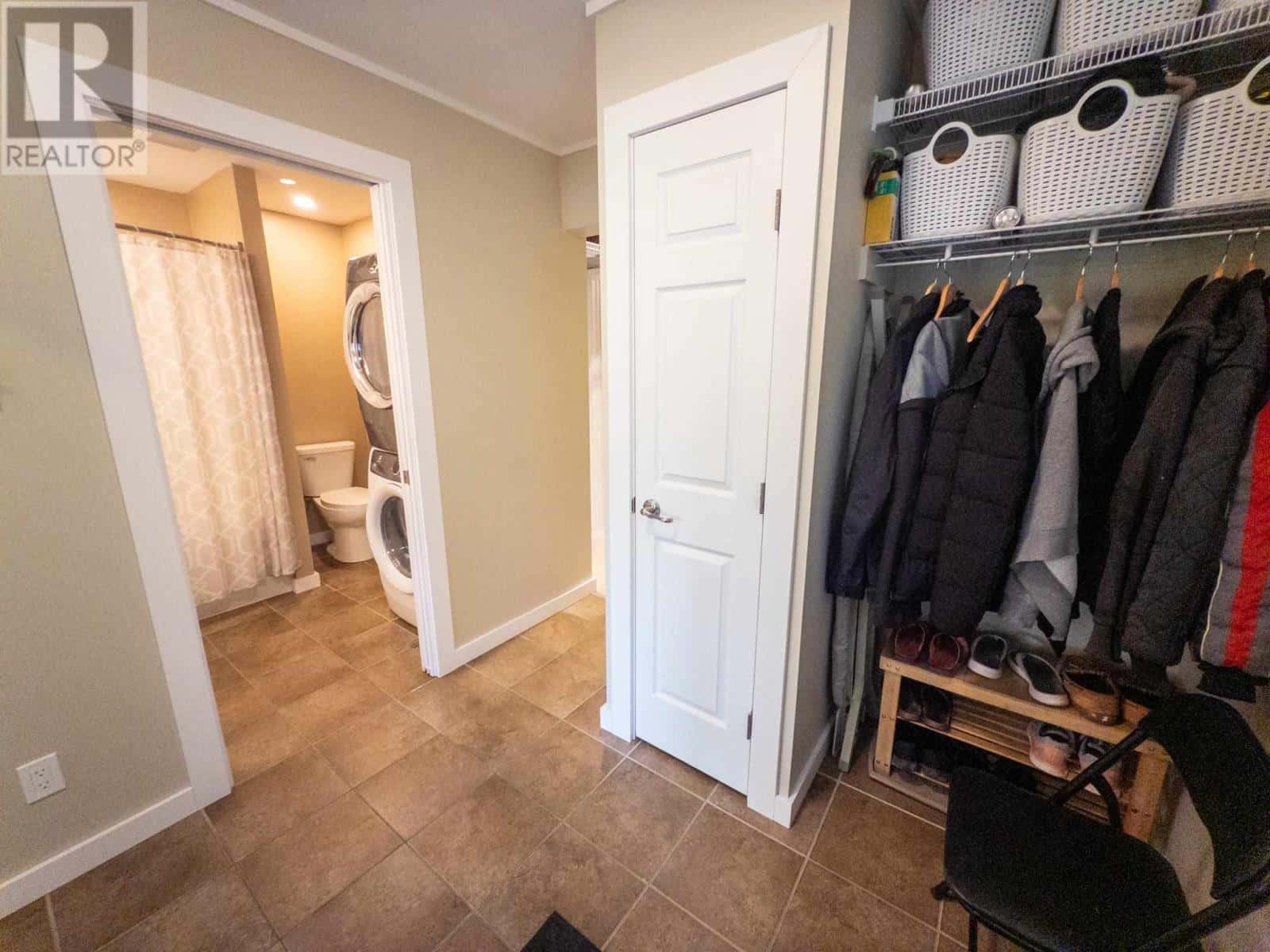 162 Hidden Trail Road — Kenora, Ontario - Photo 4 of 50