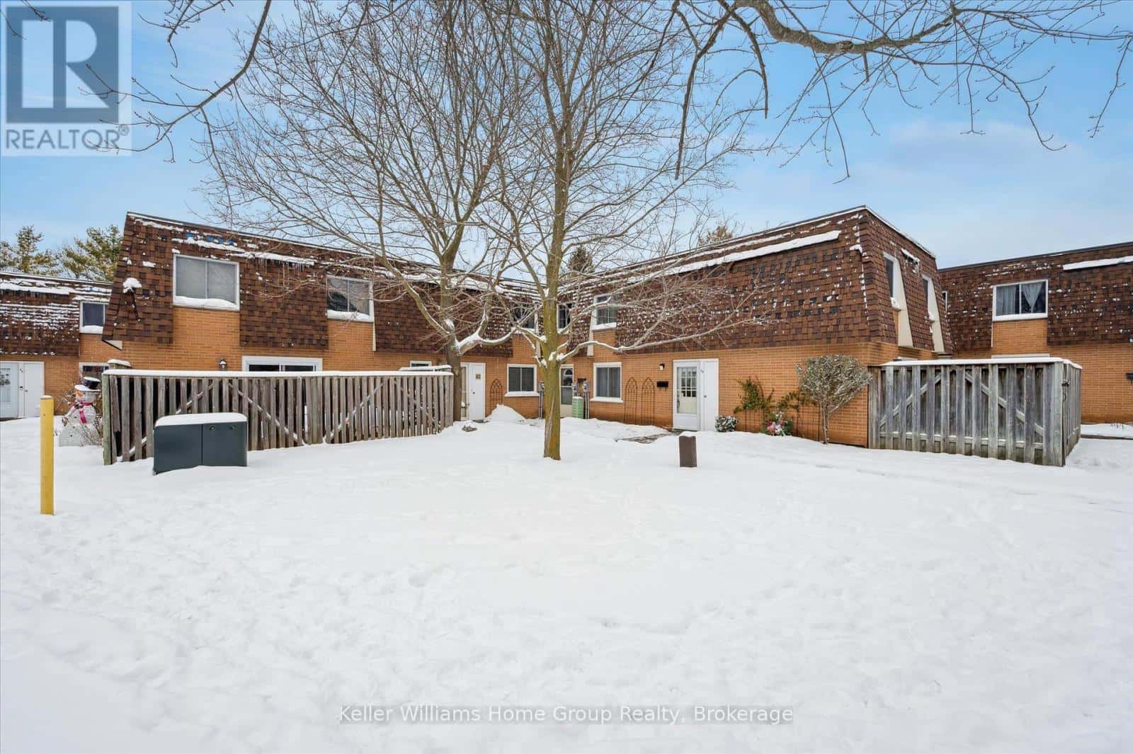 64 - 120 COUNTRY CLUB DRIVE — Guelph (Victoria North), Ontario - Photo 3 of 46