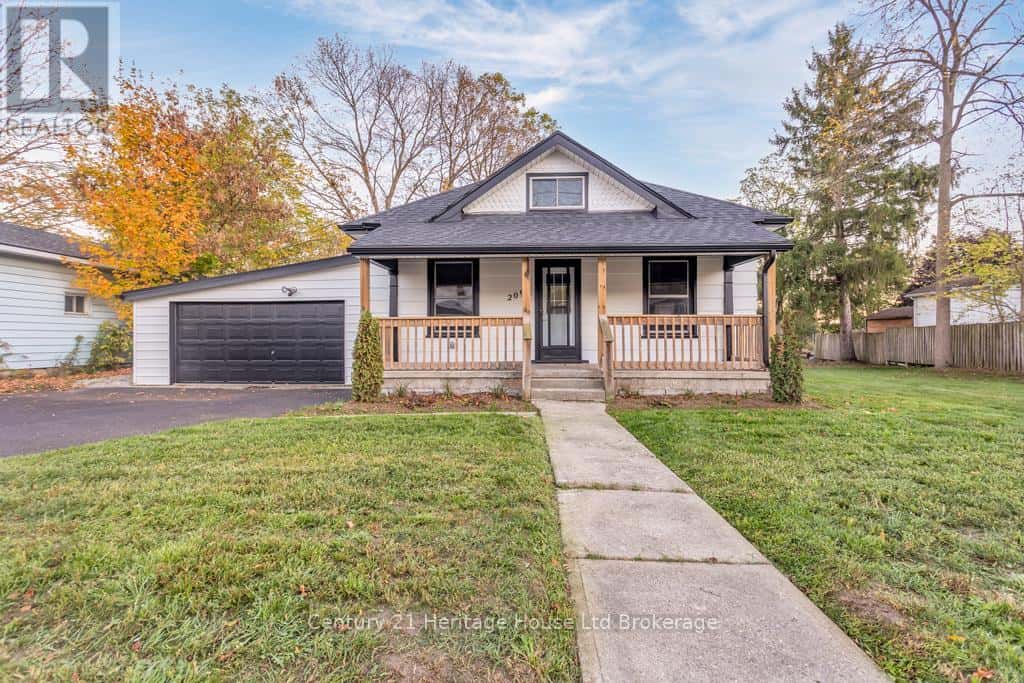 209 VICTORIA STREET — Ingersoll (Ingersoll - North), Ontario - Photo 2 of 37