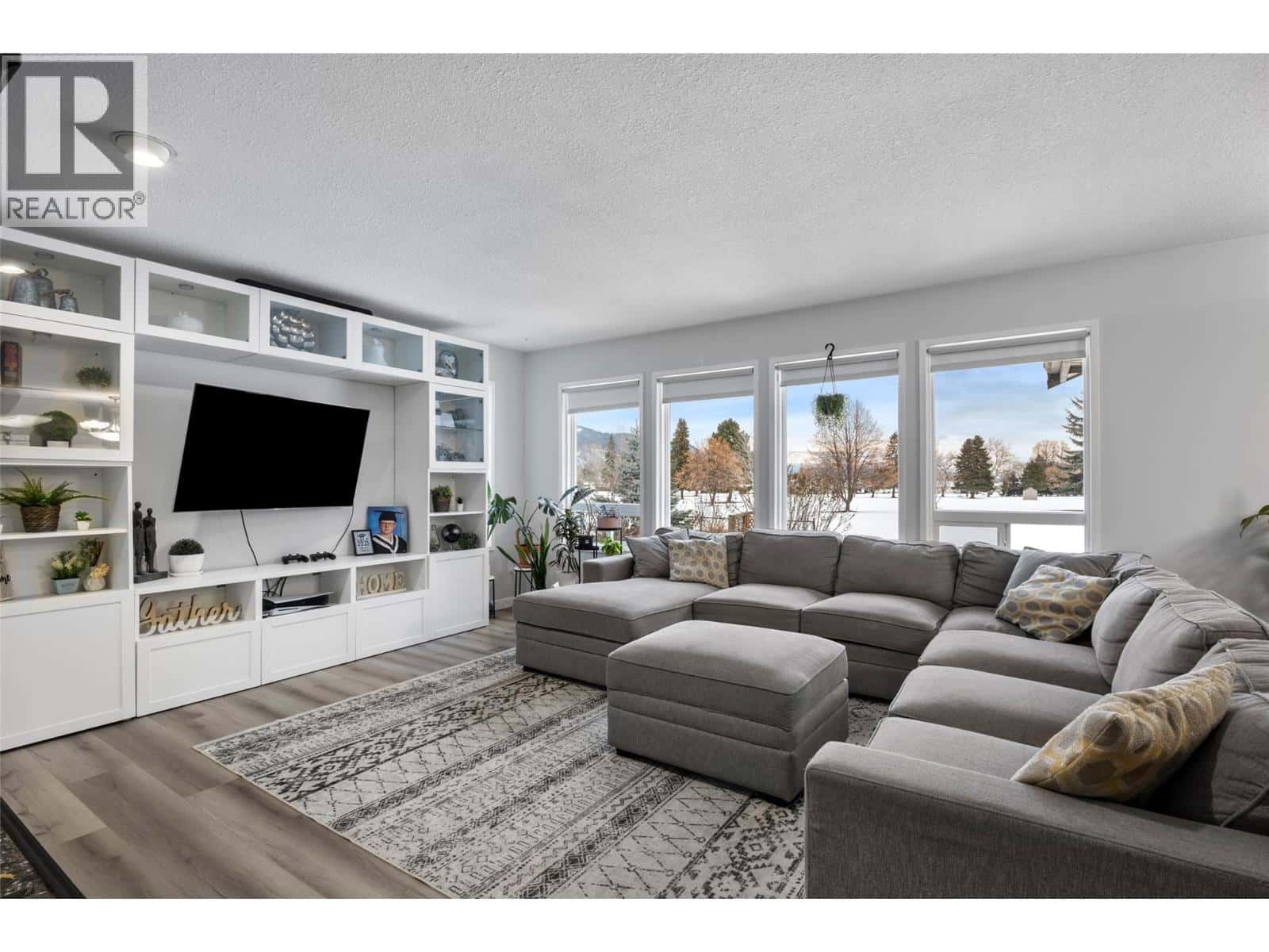 229 ASPEN Drive — Chase, British Columbia - Photo 3 of 29