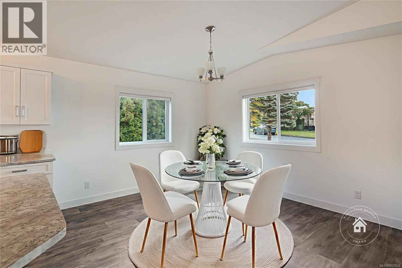 27 2301 Arbot Rd — Nanaimo, British Columbia - Main photo