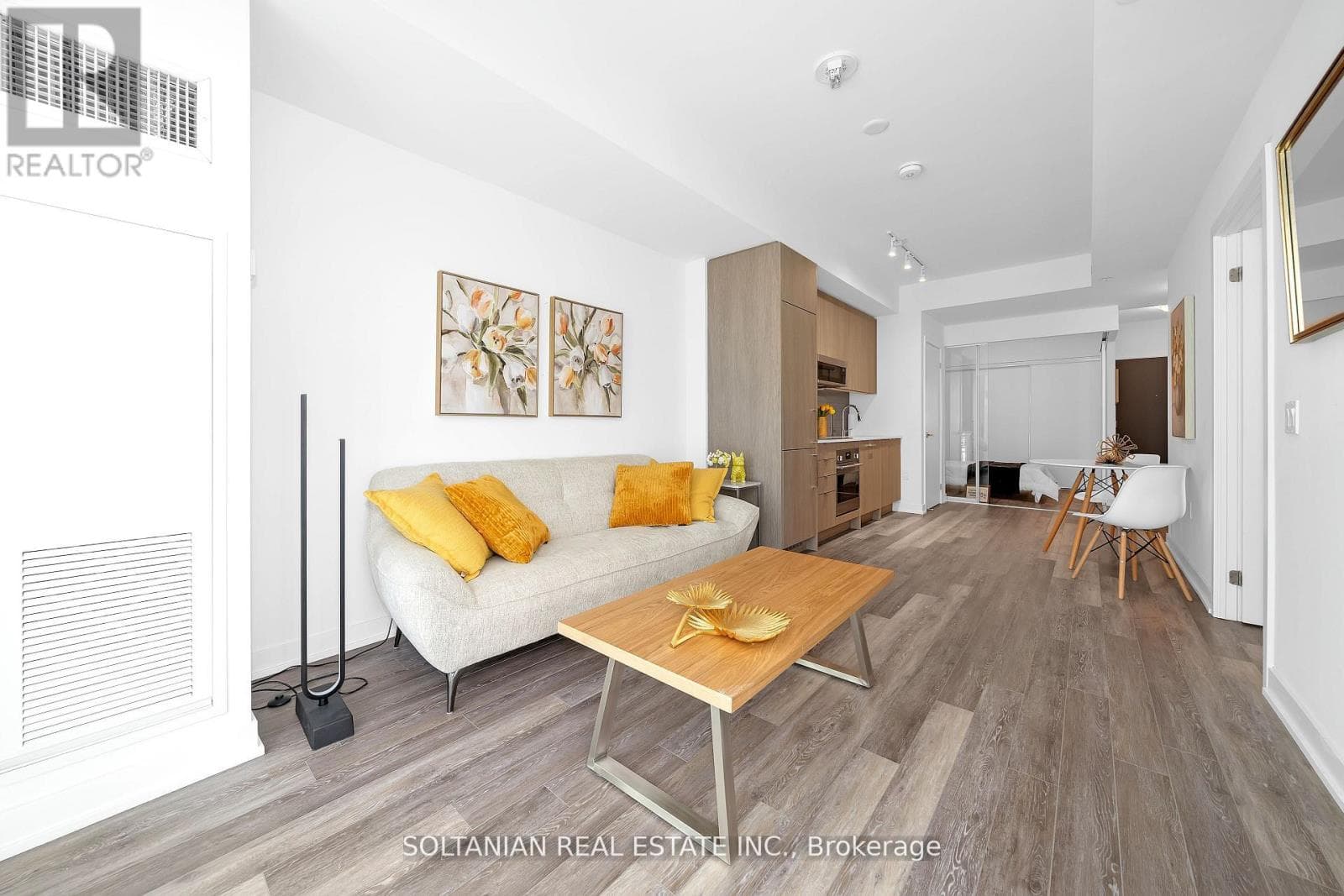 320 - 250 LAWRENCE AVENUE W — Toronto (Lawrence Park North), Ontario - Main photo